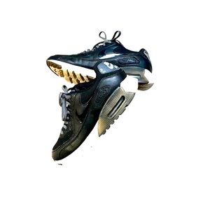 Nike Black and White Air Max !